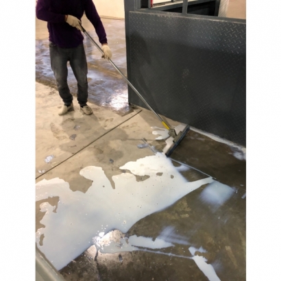 WEP-100 水性環氧樹脂底漆-材料鋪設